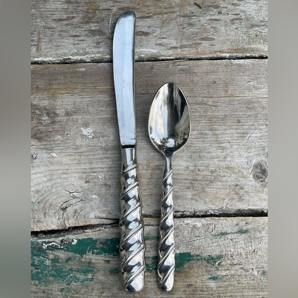 Reed & Barton Swid Powell knife & spoon stainless silver flatware discontinued